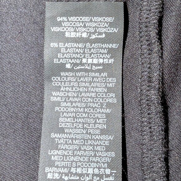 Sweaty Betty | Tori Twist Front Black Hooded Pullover Long Sleeves | Size 6 - Picture 12 of 12